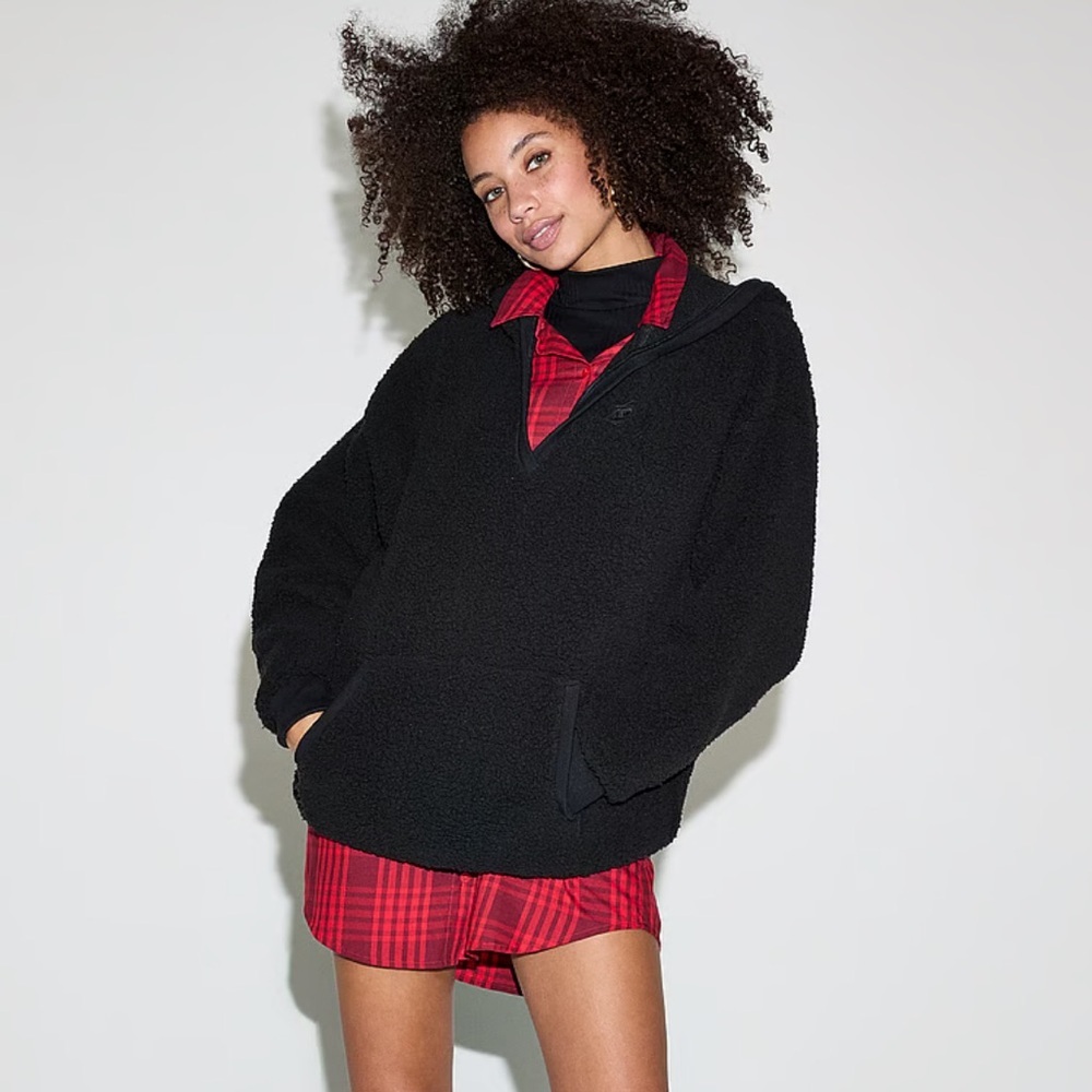 New - PINK
COZY FLEECE PULLOVER‎ HOODIE